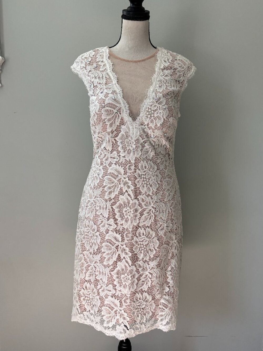Betsy & Adam Ivory Lace Rhinestone Cutout-Back Cocktail Dress Size 8 Like New
